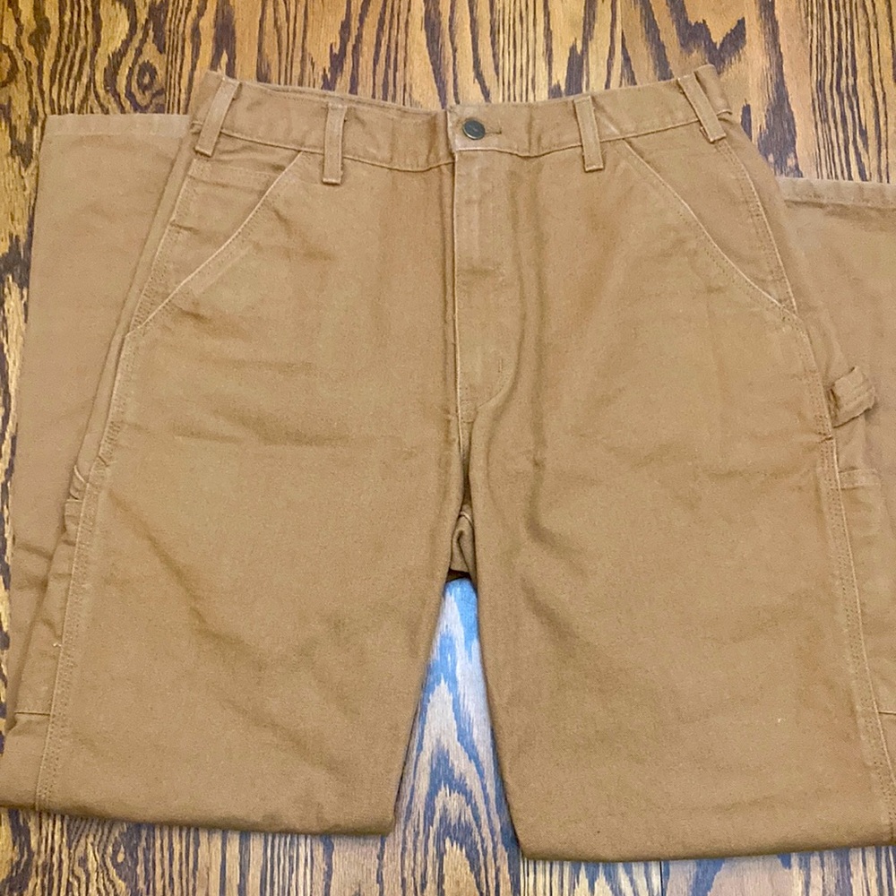 NWOT Men’s Carhartt Loose Fit 33/32